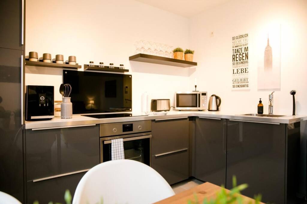 Studio - Bequem & Chick / Top Anbindung โทรสดอร์ฟ ภายนอก รูปภาพ